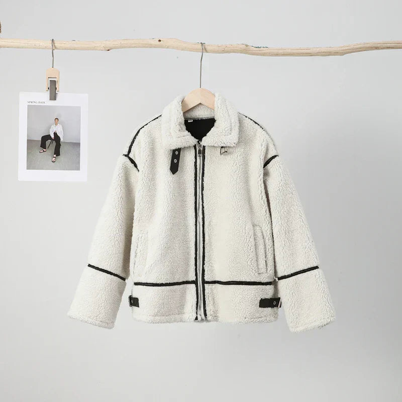 EB | Lässiger Lambswool Mantel