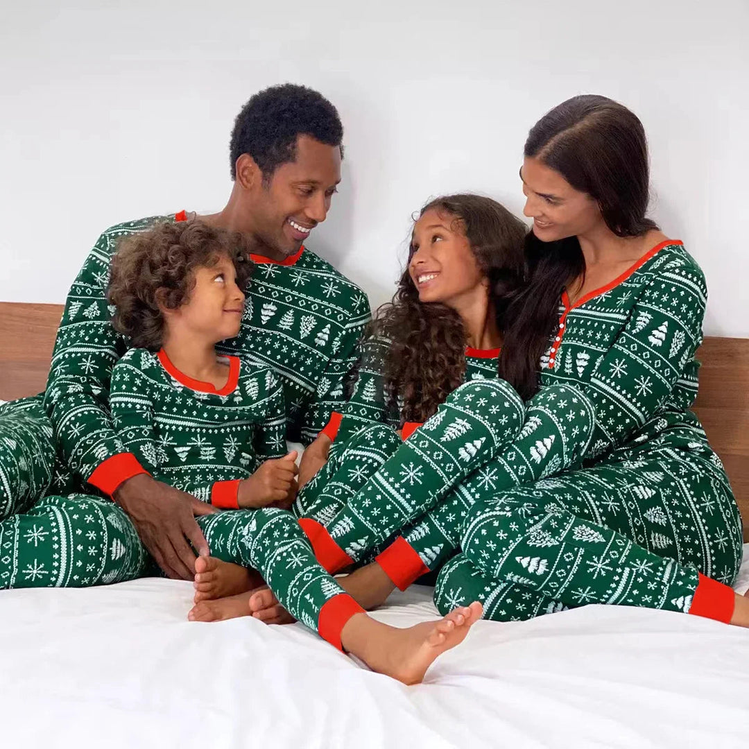 EB | Weihnachts-Pyjamas Grün