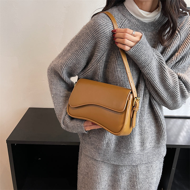 EB | Vintage Leder Crossbody-Taschen Kleine Umhängetasche Stilvolle Armpit Handtaschen und Geldbörsen