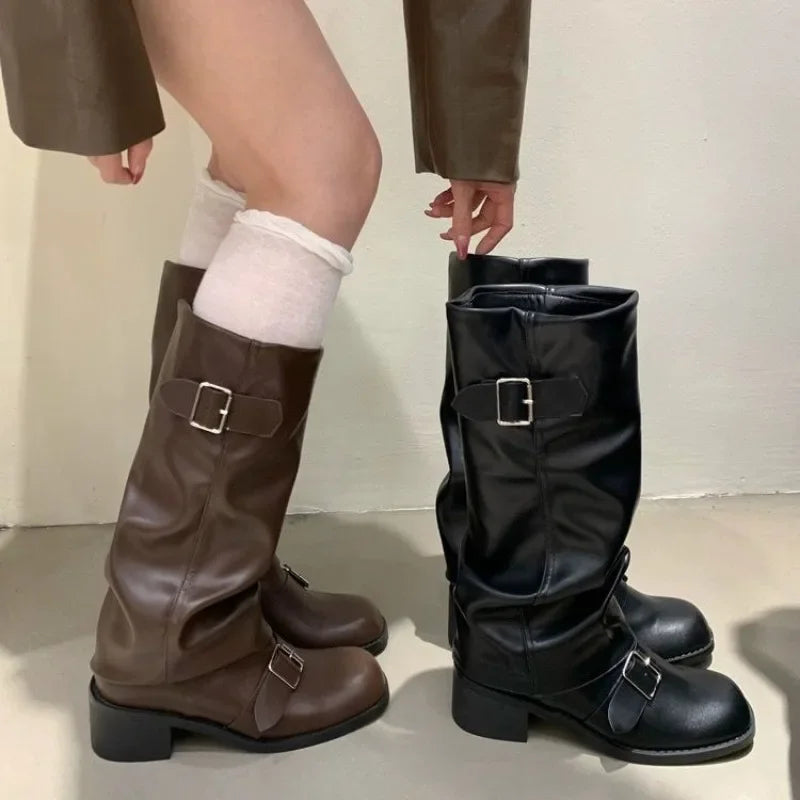 EB | Kniehohe Stiefel