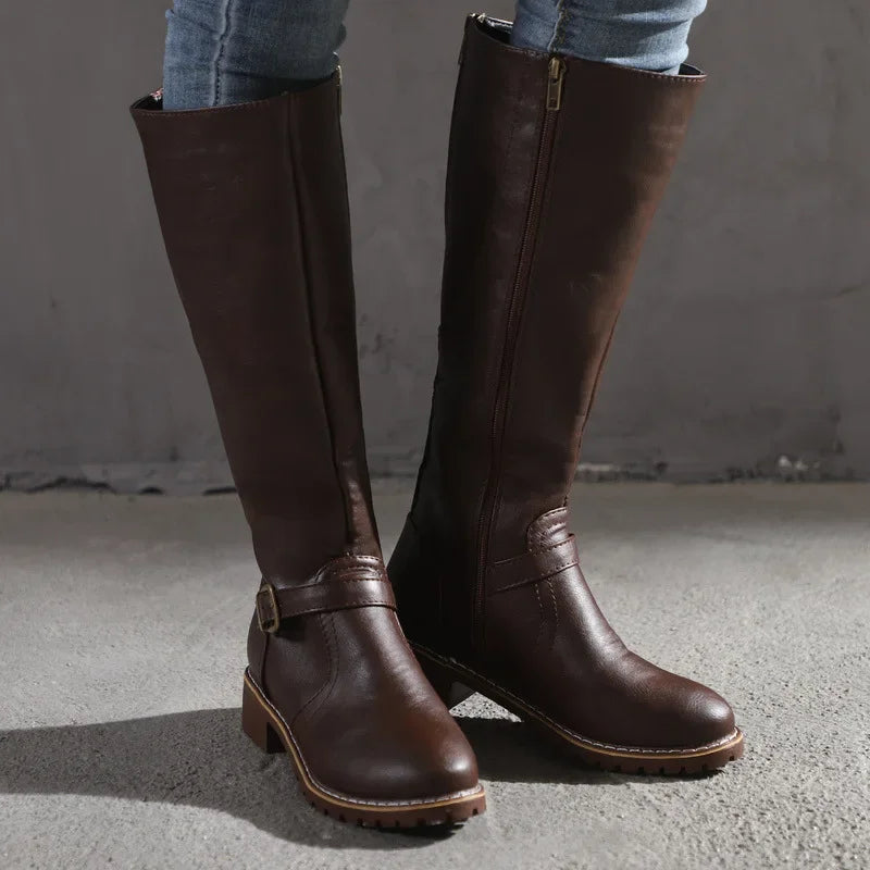 EB | High-Top Biker Stiefel mit Blockabsatz und Schnallendesign