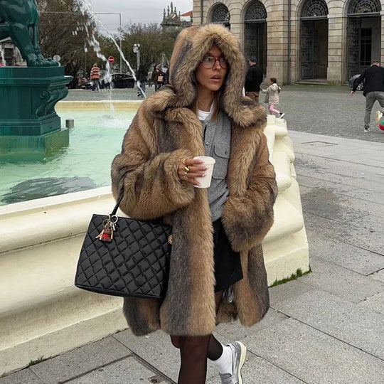 EB | Lang mit Kapuze und Einfacher Knopfleiste für Damen Ideal für Den Herbst und Den Winter