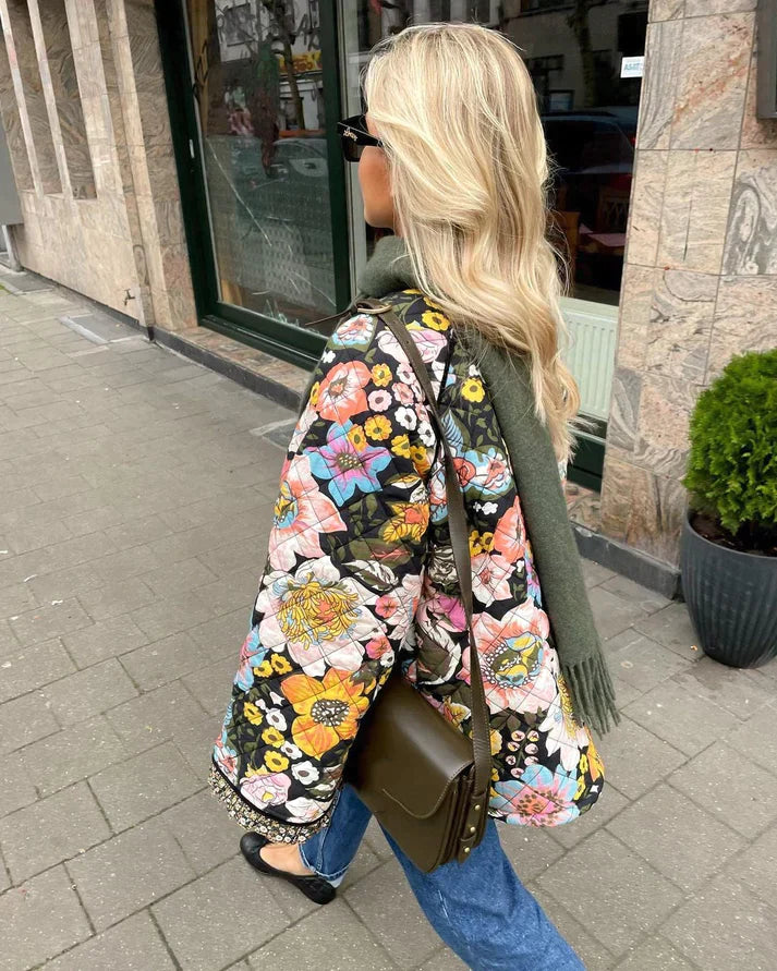EB | Künstlerische Jacke