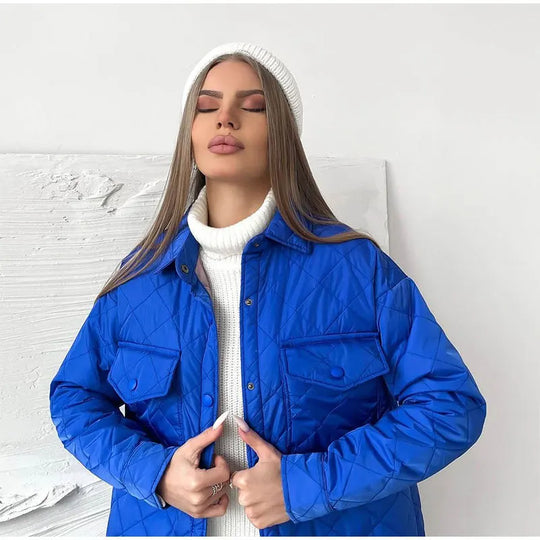 EB | Klassisch gesteppte Jacke mit Druckknöpfen