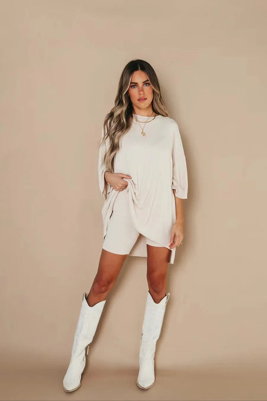 EB | Damen Lounge Set mit Oversized T-Shirt und Biker-Shorts