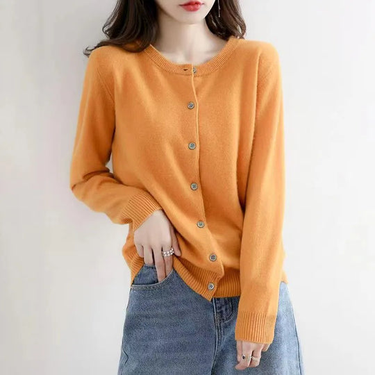 EB | Klassische Strickjacke