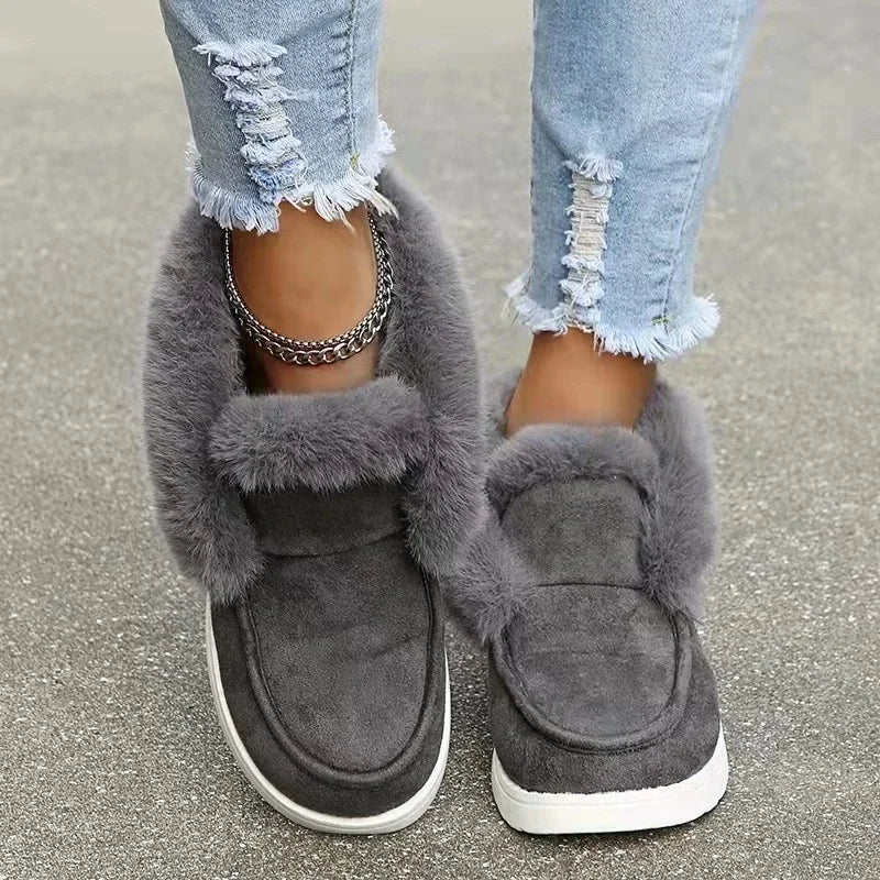 EB | Slip-On-Velours-Stiefeletten mit Plüschigem Fellfutter