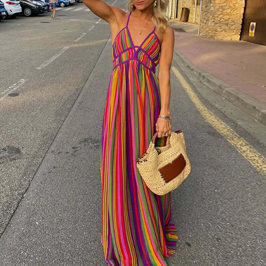 EB | Vibrant Gestreiftes Maxikleid mit Taillenbetonung