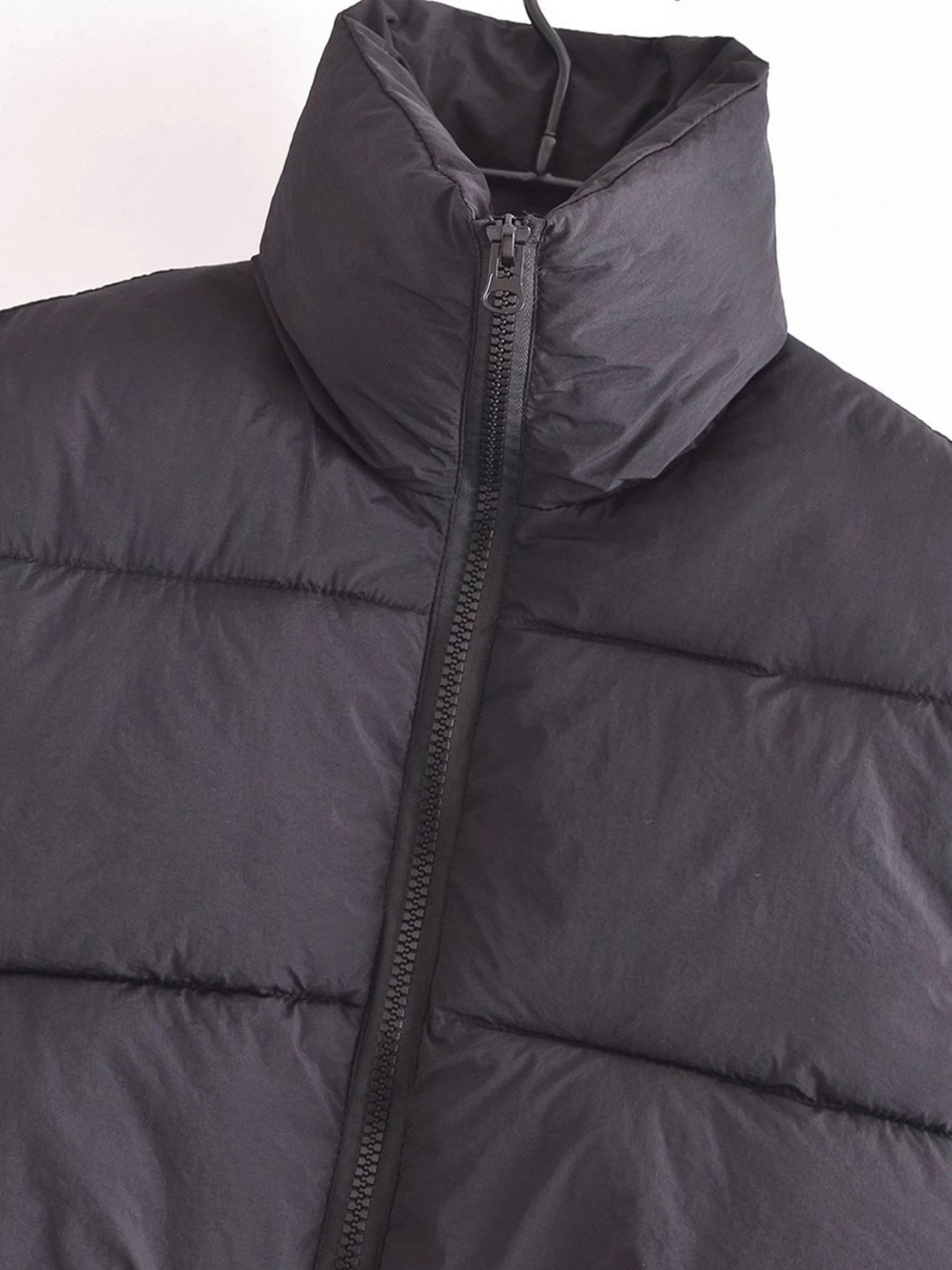 EB | Kurz Geschnittene Puffjacke - Hochkragen Reißverschluss-Design