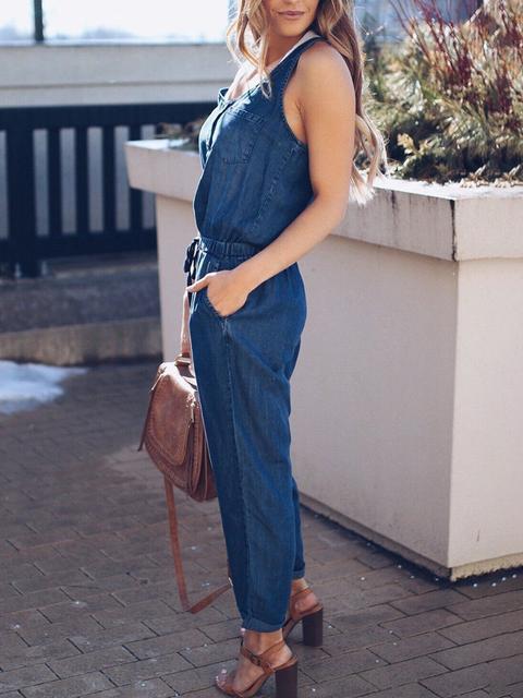 EB | Slim Ärmellos Taille Denim Jumpsuit