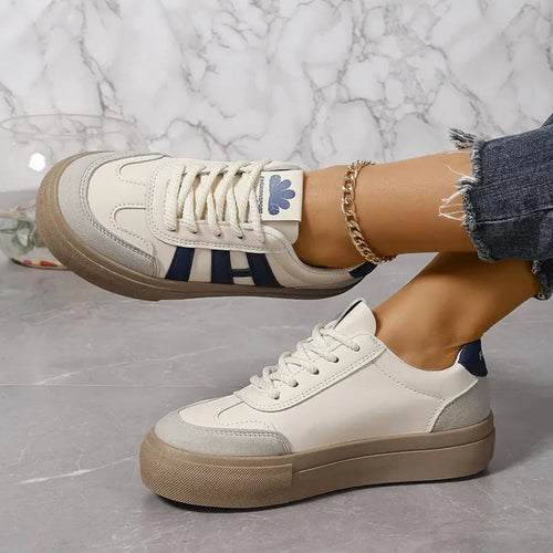 Sneaker | 3 Streifen | Schnürung | Weiße Sneaker | Damenschuhe EB