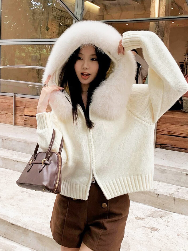 EB | Strickjacke Grau mit Kapuze und Kunstpelz Warme Winterjacke