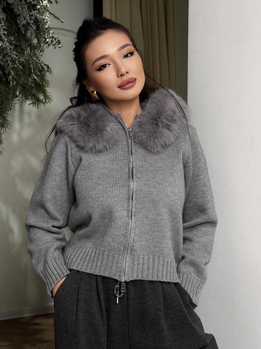 EB | Strickjacke Grau mit Kapuze und Kunstpelz Warme Winterjacke