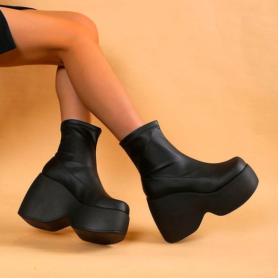EB | Plattform Stiefel – High Heel – Sock Fit – Chunky Sohle – Modisch Vorwärts