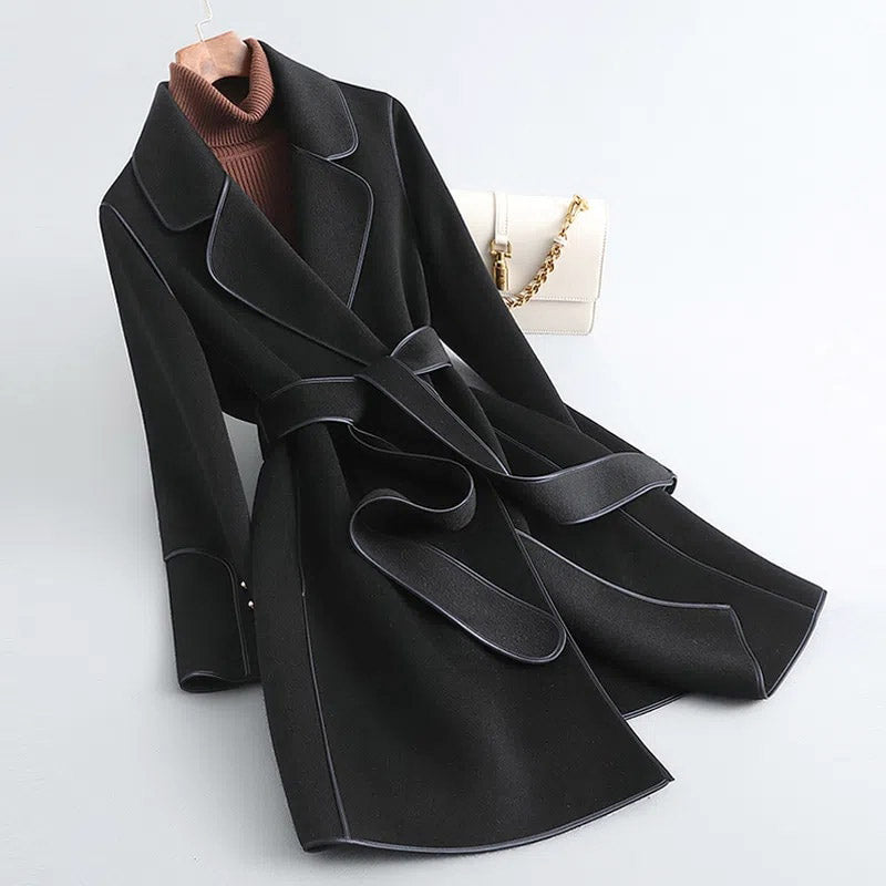 EB | Malou Paris Mantel