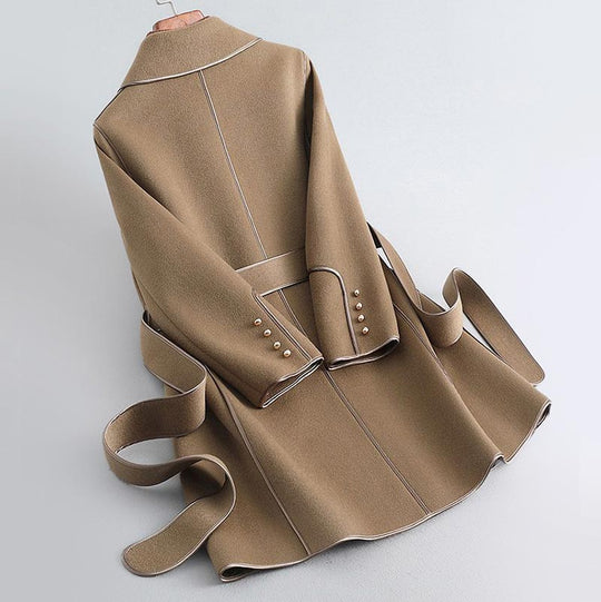 EB | Malou Paris Mantel