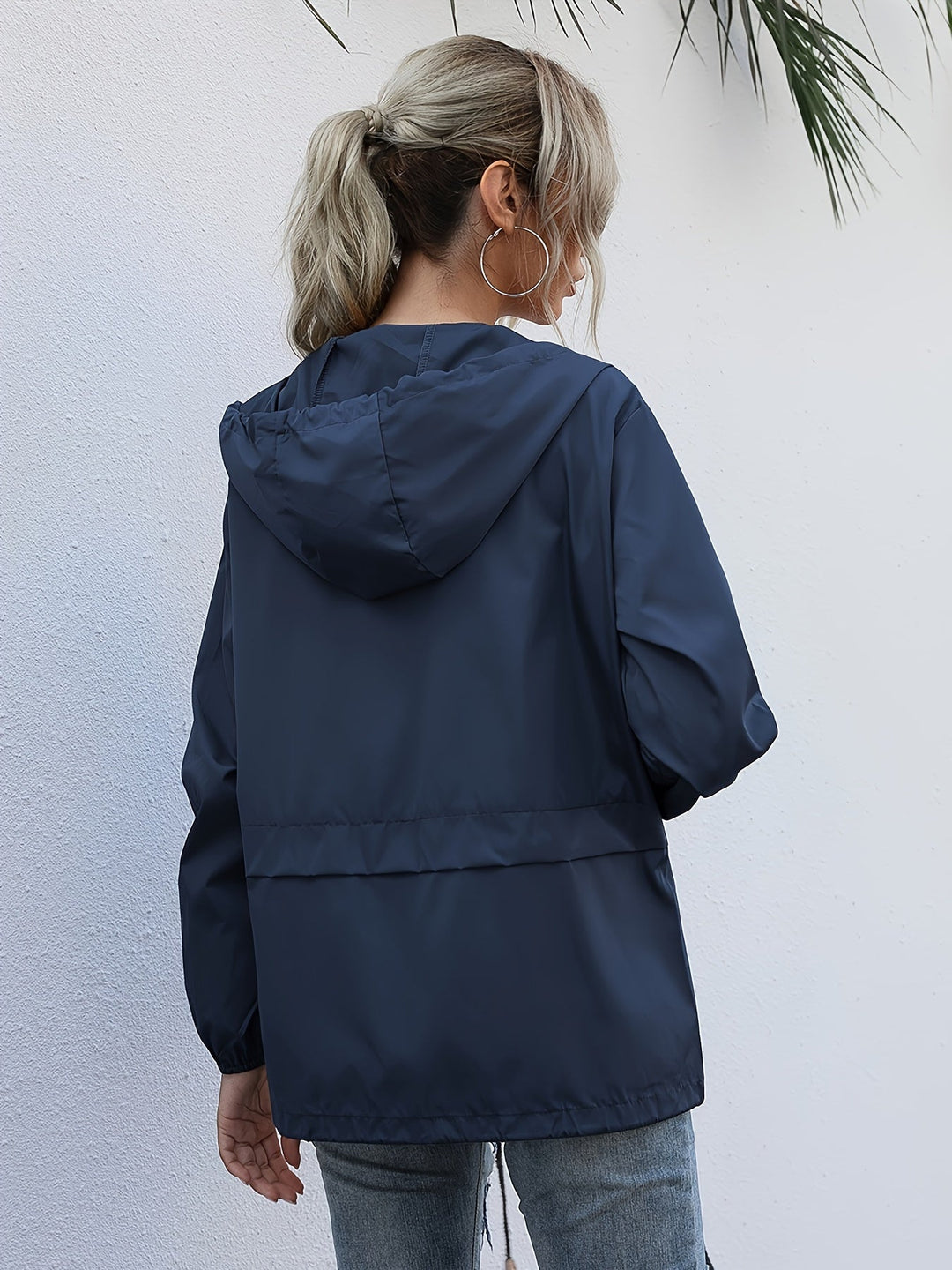 EB | Kapuzenwindbreaker - Stylisch, vielseitig & wetterfest