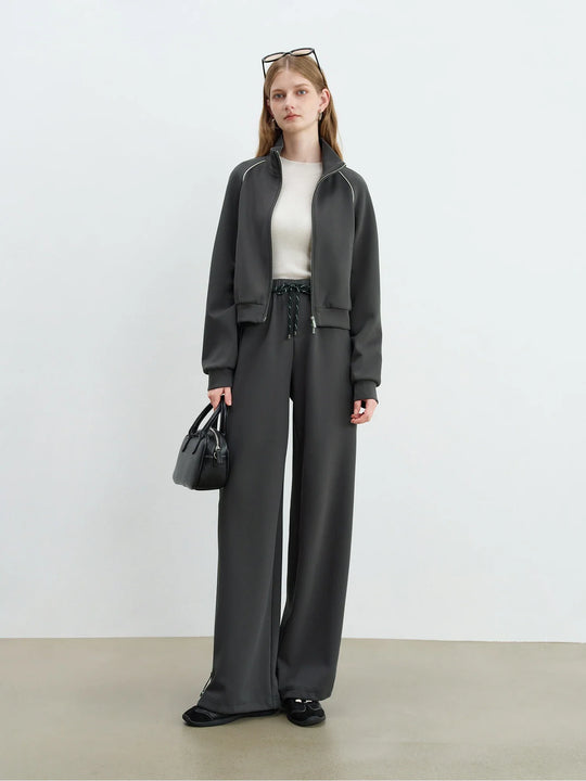 EB | Damen Outfit mit Kontrastfarbiger Cropped Jacke und Bequemen Hosen