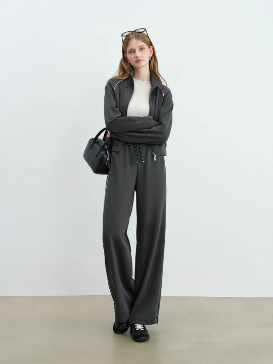 EB | Damen Outfit mit Kontrastfarbiger Cropped Jacke und Bequemen Hosen