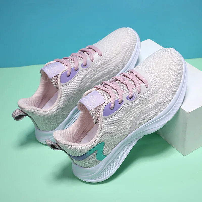 Urban SchwarzWeiße HighTopSneaker EB