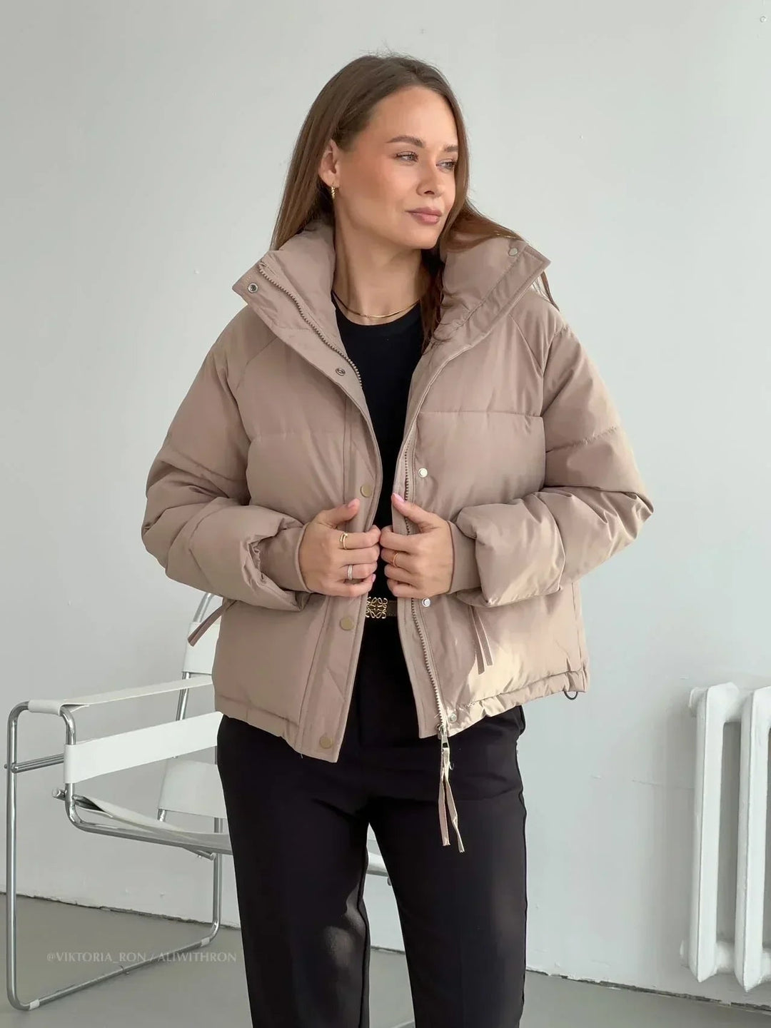 EB | Damen Leichte Winterjacke mit Reißverschluss und Hohem Kragen