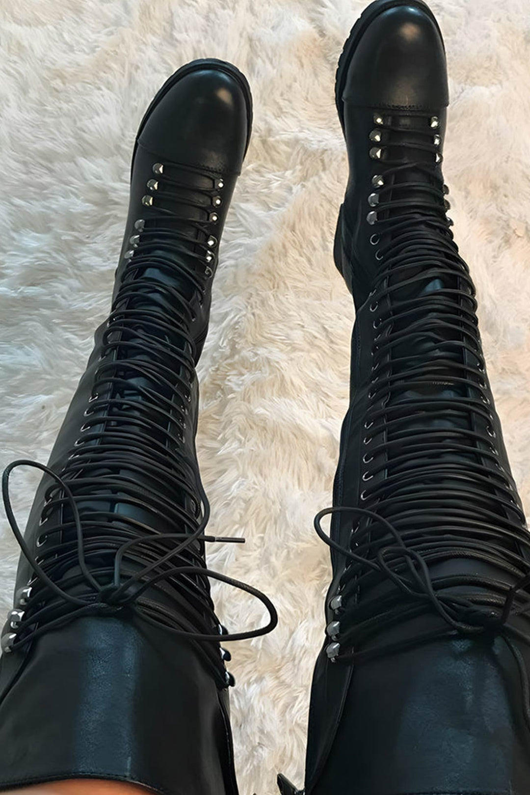 EB | Over-The-Knee Stiefel mit Schnürsenkeln