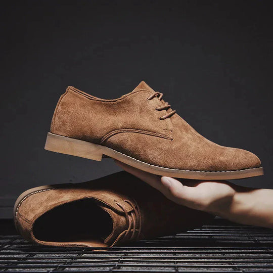 Schuhe aus Wildleder - Robert EB