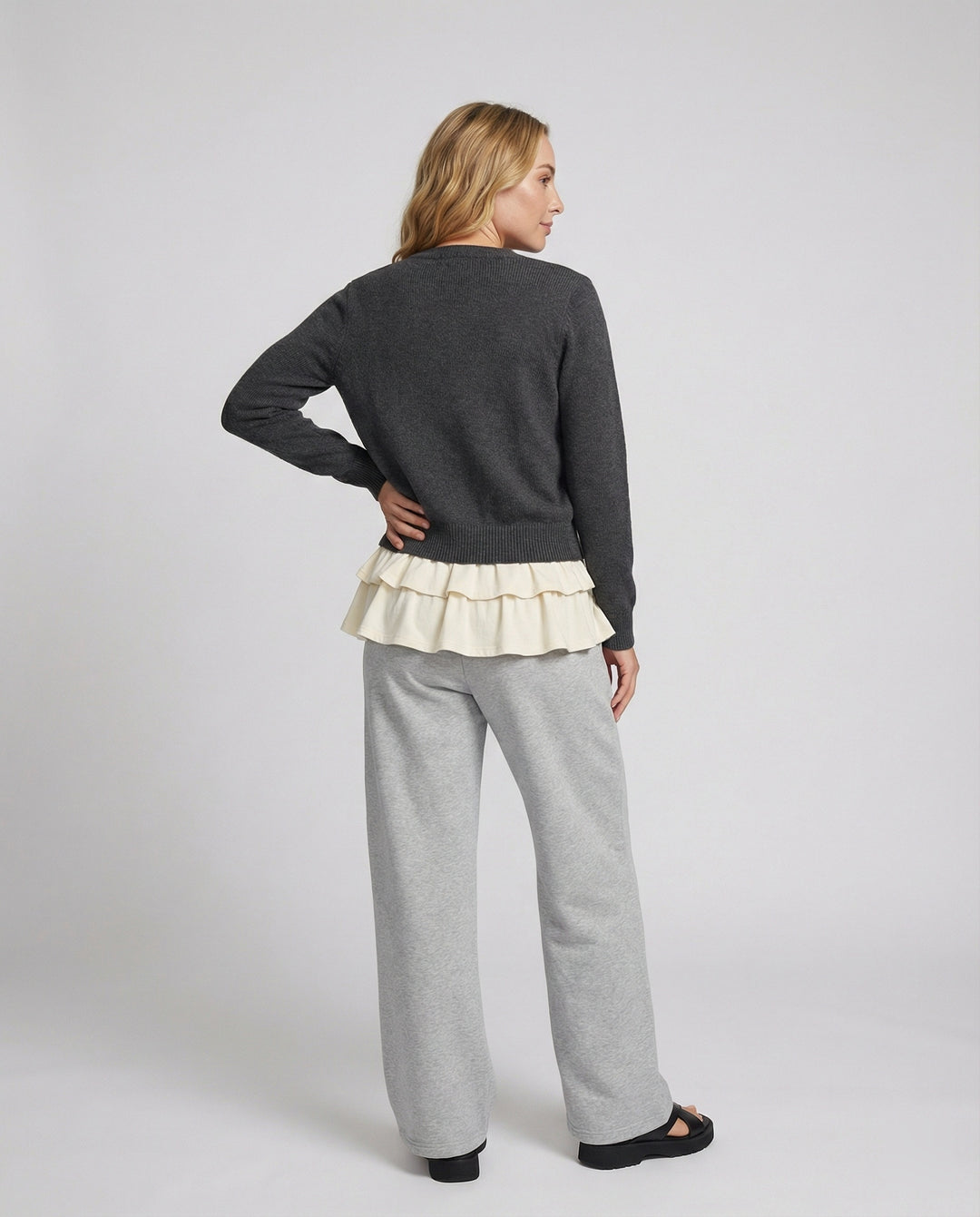 Damen Strickjacke V-Ausschnitt und passende Freizeit Hose