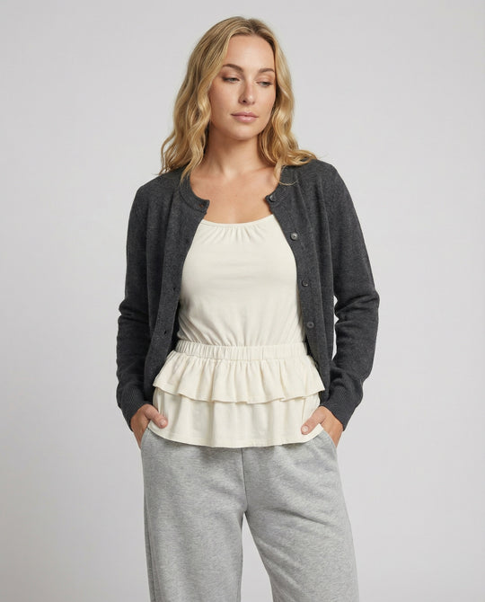 Damen Strickjacke V-Ausschnitt und passende Freizeit Hose