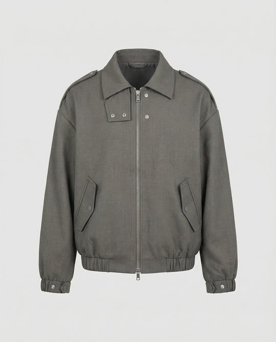 Weit geschnittene Blousonjacke mit verdecktem Reißverschluss Druckknopfmanschetten und elastischem Saum EB