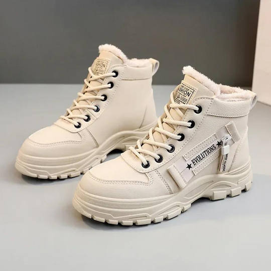 EB | Elegante und Vielseitige Stiefel