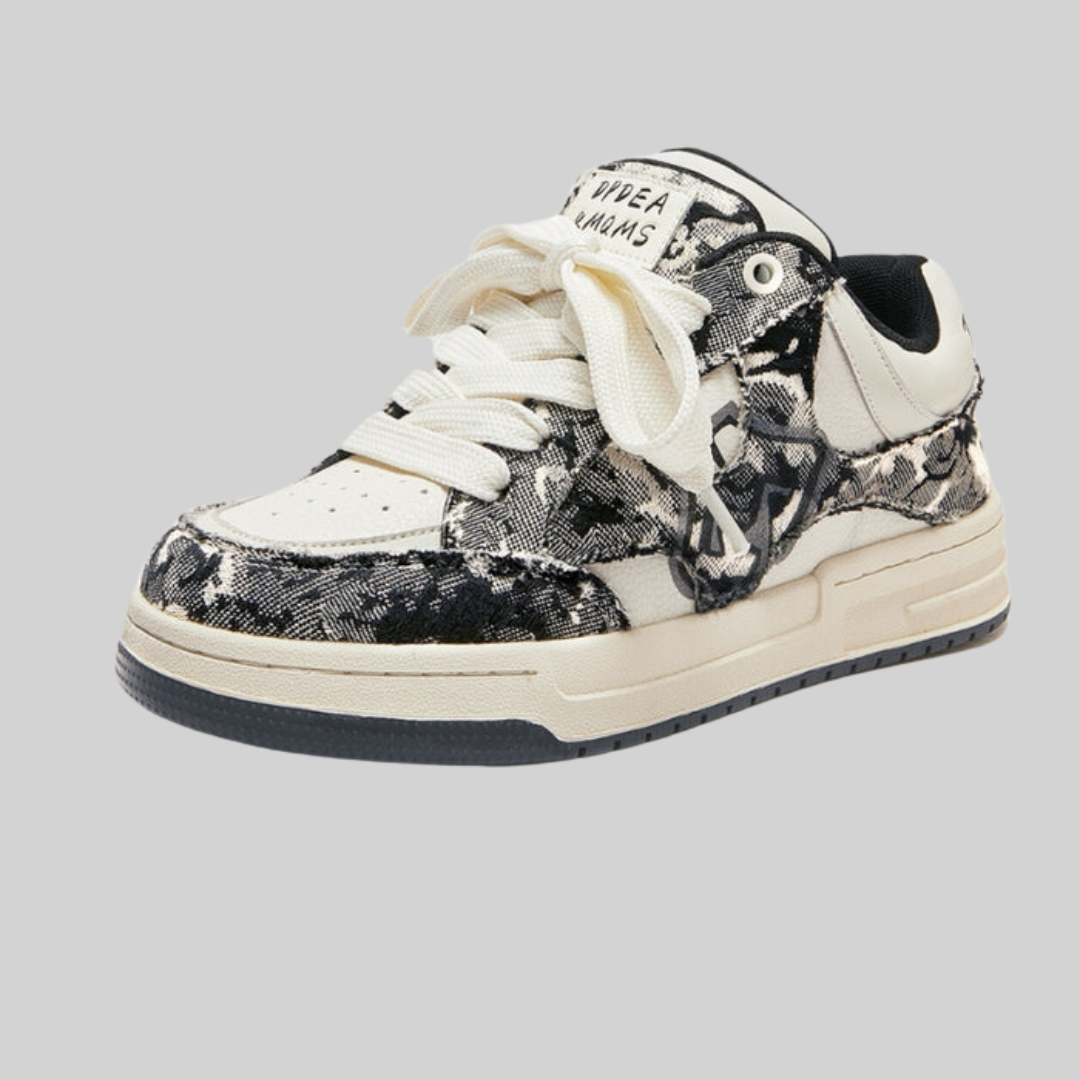 EB | Sneakers - Casual - Retro Kreuz Graffiti