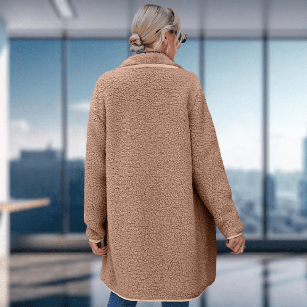 EB | Modische und Minimalistische Winterjacke