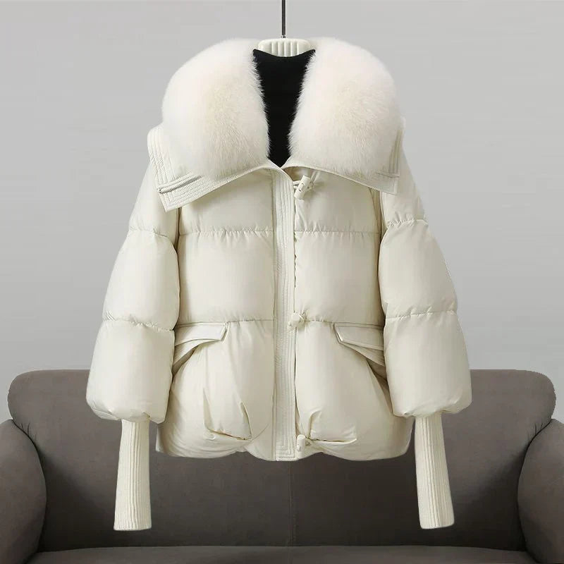 EB | Glamouröse Daunenjacke mit Kunstpelzkragen für Damen