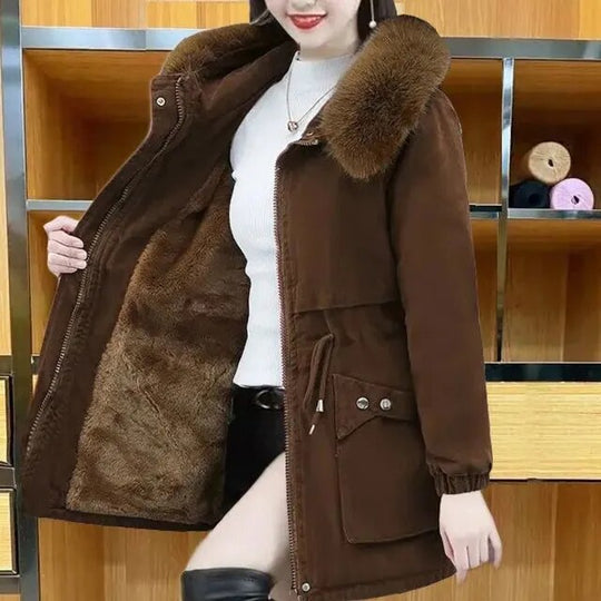 EB | Lässiger Winterparka mit veganem Pelz für Frauen Ideal für den Winter