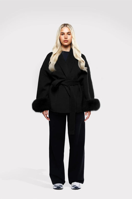 EB | Damen Wickelmantel mit luxus Kunstfell und zeitlosem Design