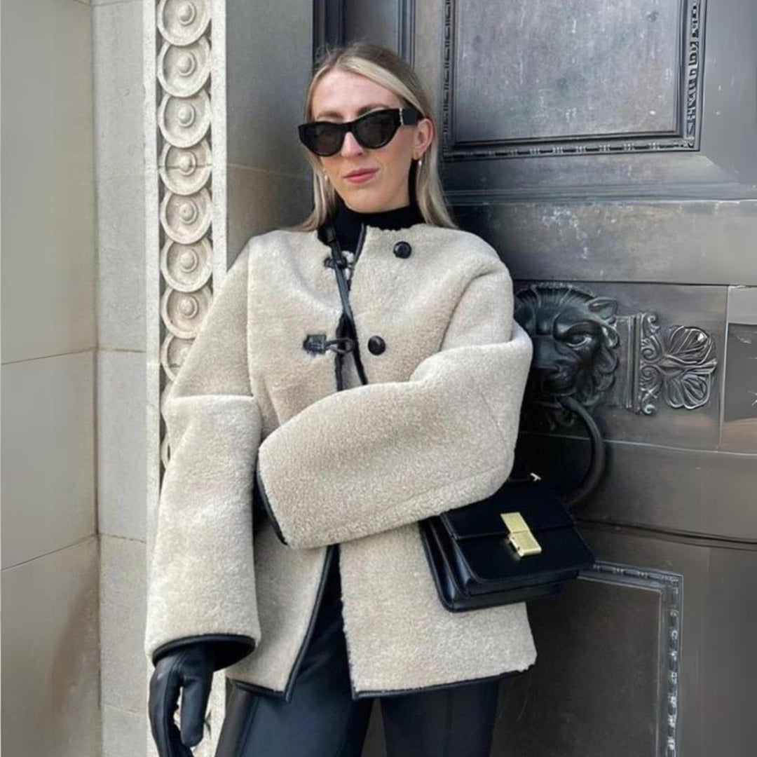 EB | Zeitgenössische Strickjacke