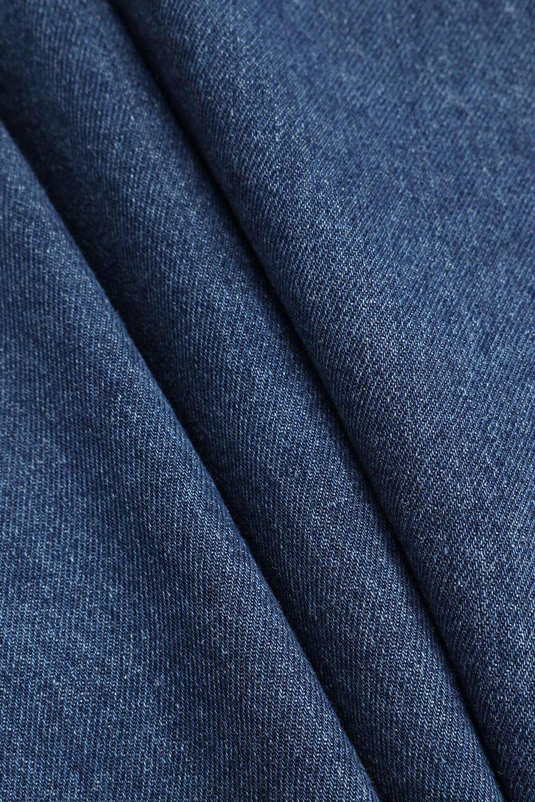 EB | Taillierte Denim Jacke Modern und Vielseitig