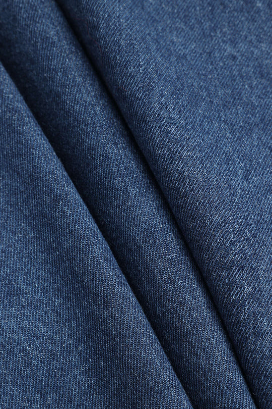EB | Taillierte Denim Jacke Modern und Vielseitig