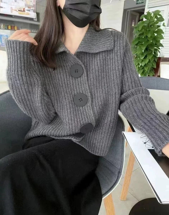 EB | Damenpullover mit Knopfkragen