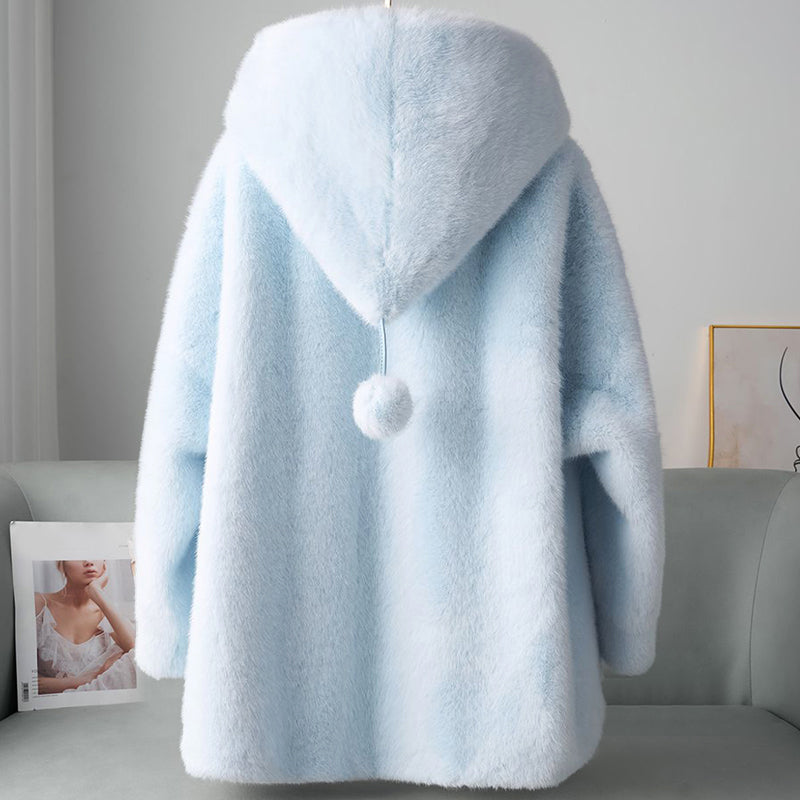 EB | Faux-Fur-Hoodie mit Pom-Details