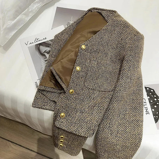 EB | Cropped Blazer – Taillierter Schnitt mit Goldfarbenen Knöpfen