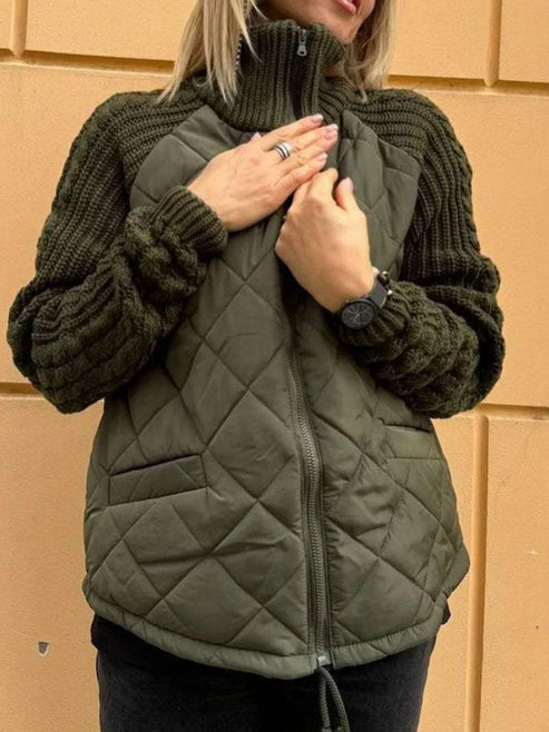 EB | Gesteppte Jacke Texturierte Ärmel mit Reißverschluss Funnel Neck
