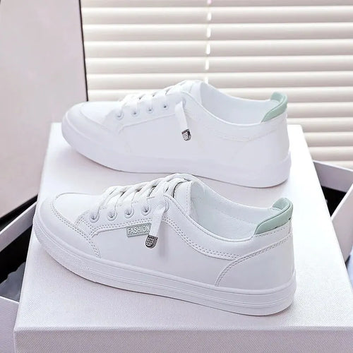 Schlichte Weiße CanvasSneaker EB