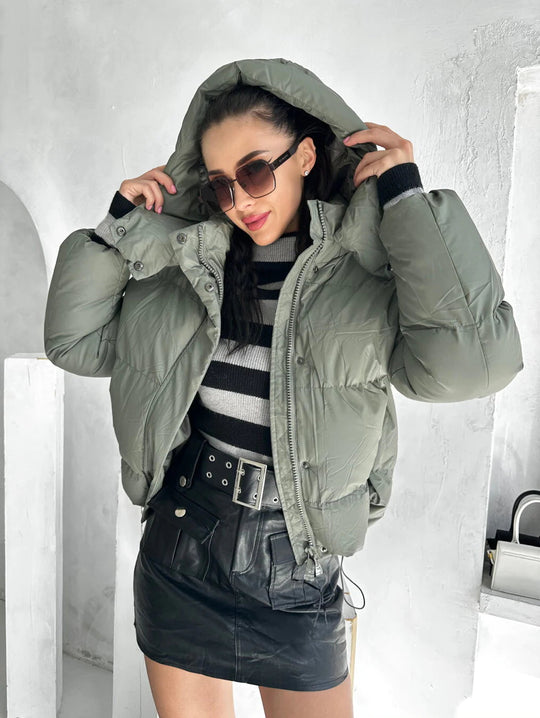 EB | Damen Gefütterte Pufferjacke mit Hohem Kragen und Glänzender Verarbeitung