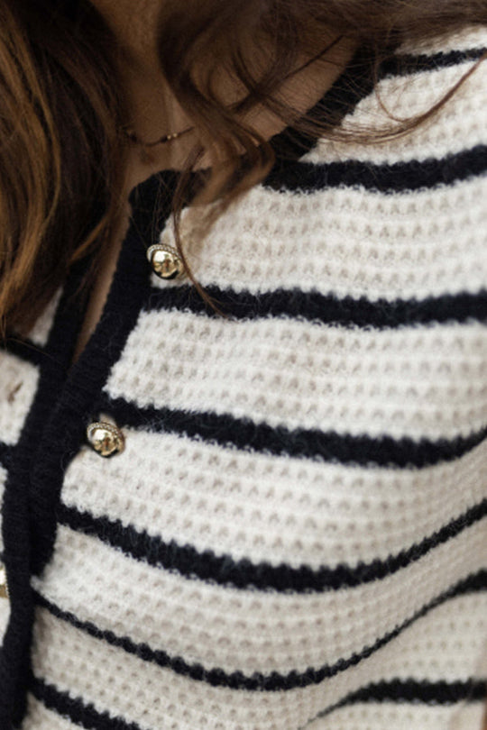 EB | gestreifter Rundhalsjacke