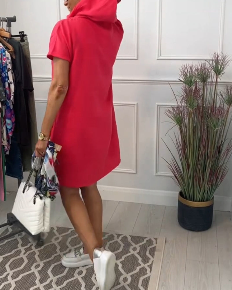 EB | Kurzärmliges Freizeitkleid mit Kapuze