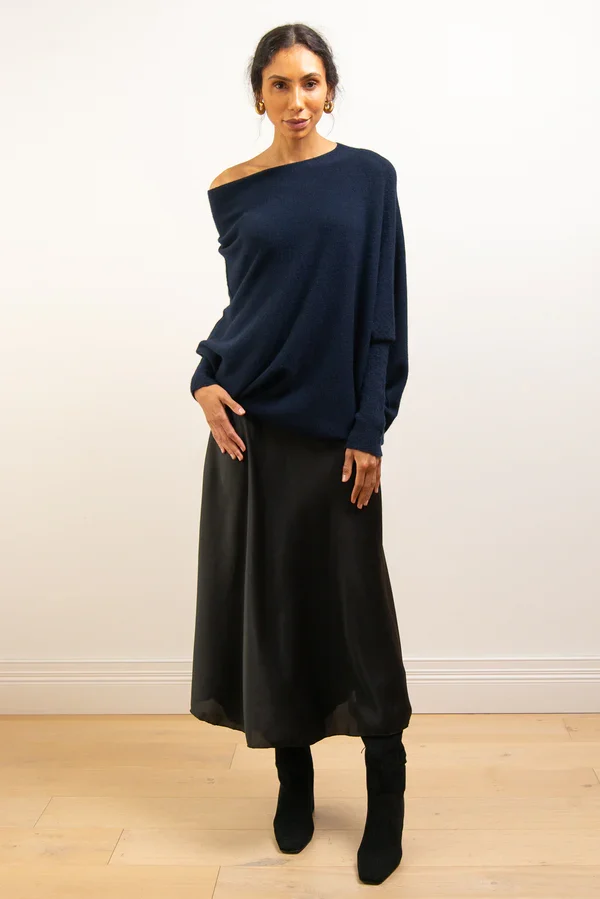 EB | Asymmetrisch Drapierter Pullover