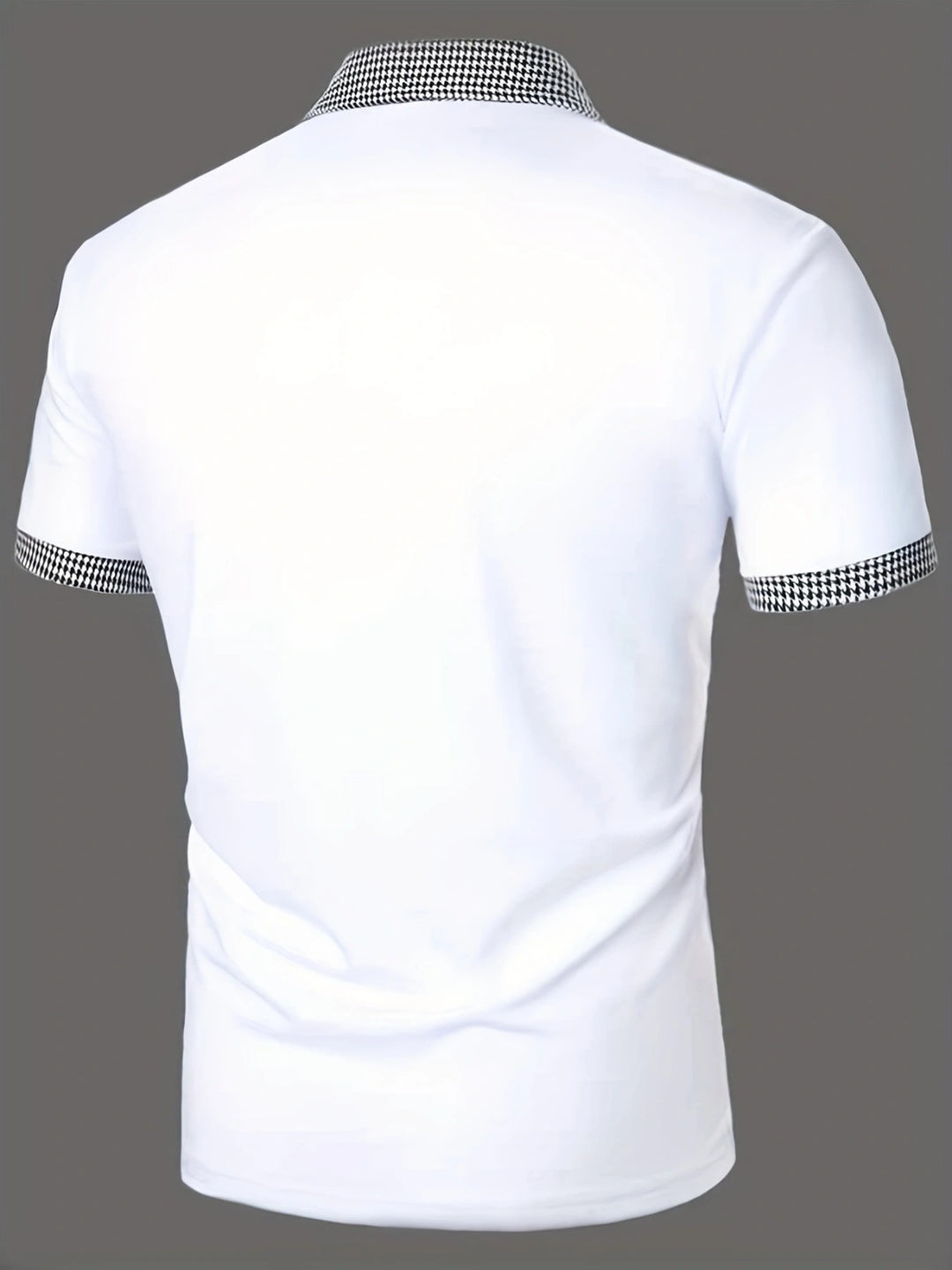 EB | Farblich passendes POLO-Shirt mit Knöpfen