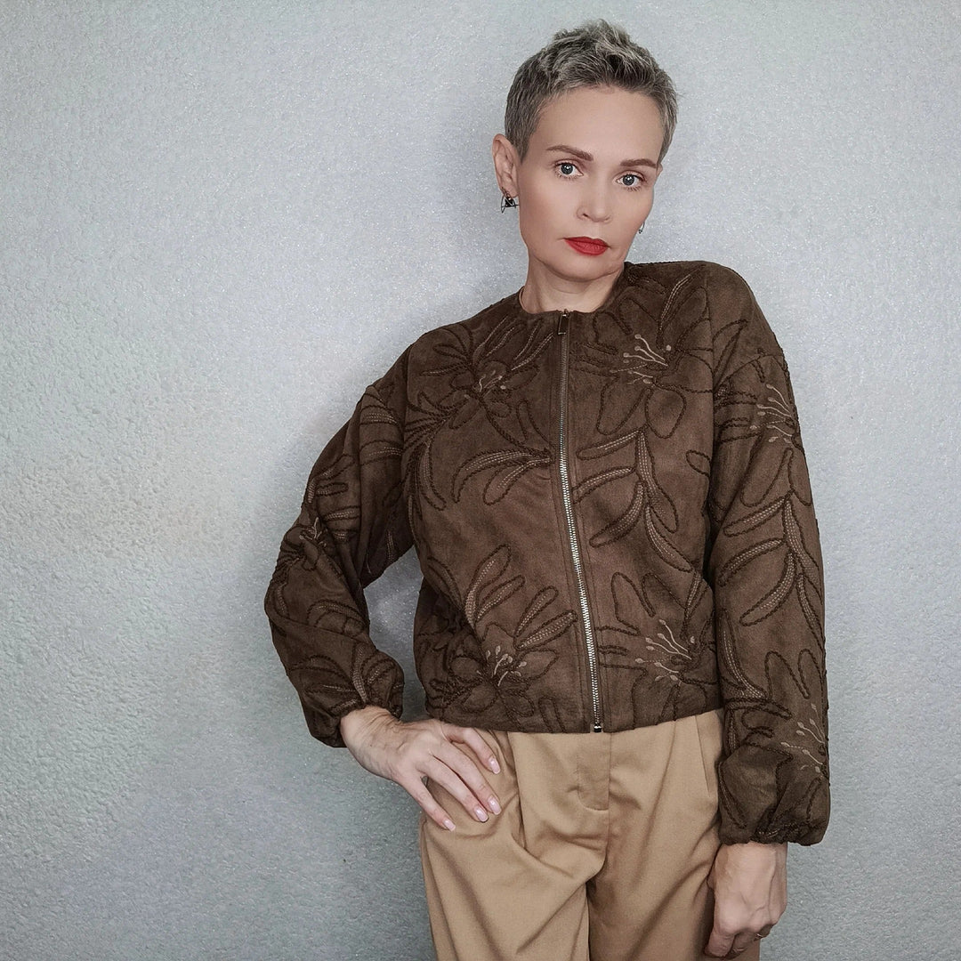 EB | Bomberjacke mit Wildlederstruktur und Stickerei